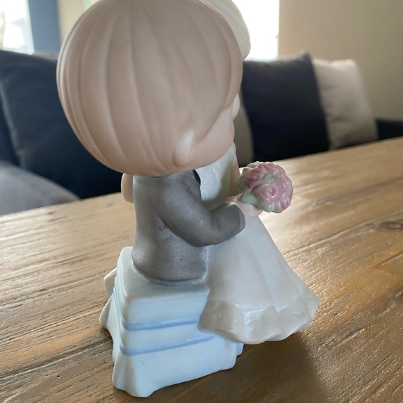 Precious Moments, To Have & To Hold Forevermore - Picture 6 of 12